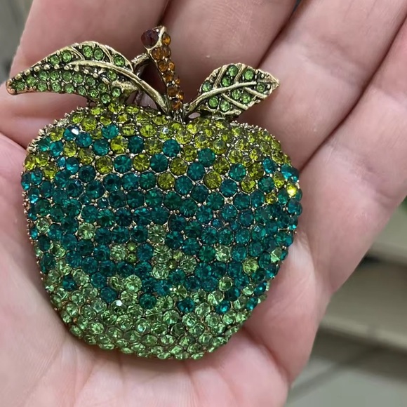 Betsey Johnson Green Blue Apple Brooch - Picture 6 of 9